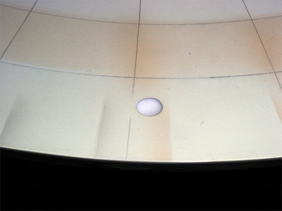 Center-front-grid-flaw.jpg